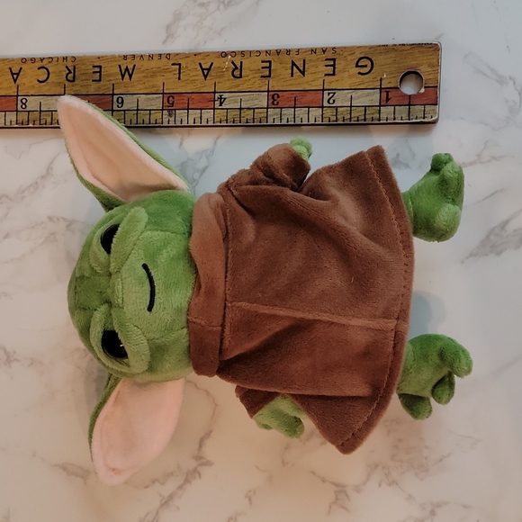 super soft Mandalorian The Child Baby Yoda plush - Picture 4 of 4